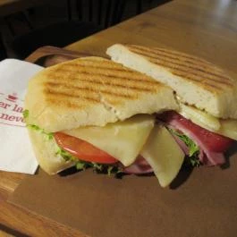 Costa Coffee - Deák Ferenc tér Budapest - Étel/ital