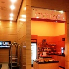 Courtyard by Marriott Budapest - Vendéglátás