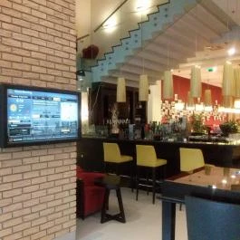 Courtyard by Marriott Budapest - Vendéglátás