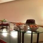 Courtyard by Marriott Budapest - Vendéglátás