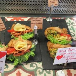 Coyote Coffee & Deli, Budapest - Étel/ital