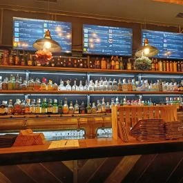 Stifler Beerhouse & Kitchen (korábban Craft Head Brewpub), Budapest - Belső