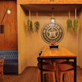 Stifler Beerhouse & Kitchen (korábban Craft Head Brewpub), Budapest - Belső