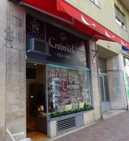 Croissant Pékség & Kávézó