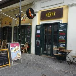 Crust Budapest - Külső kép