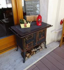 Csalánosi Csárda Óbuda