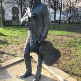 Cseh Tamás szobor Budapest - Egyéb