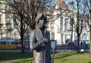 Cseh Tamás szobor Budapest
