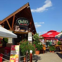 Csehó Pub Étterem Balatonlelle - Külső kép