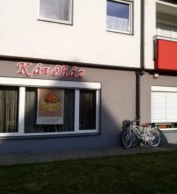 Csekő Kávéház & Gyorsétterem