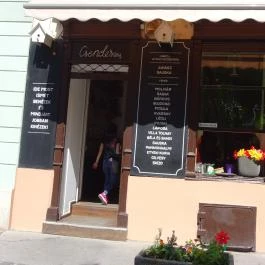 Csendes Társ Winebar & Garden, Budapest - Külső kép