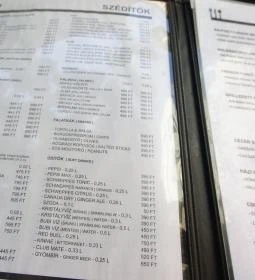 Csendes Társ Winebar & Garden