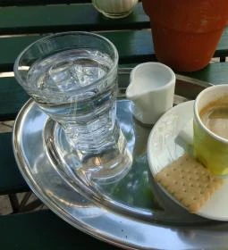 Csendes Társ Winebar & Garden