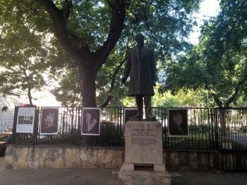 Csengery Antal szobra Budapest