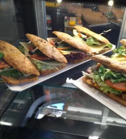 Csengery Reggeliző & Kávézó