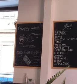 Csengery Reggeliző & Kávézó