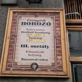 Csengődi Borozó Budapest - Külső kép