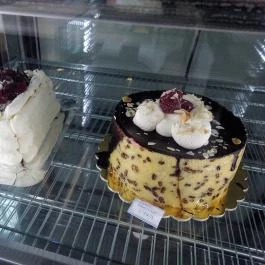 Cserfalvi Cukrászda - Bécsi út Budapest - Étel/ital