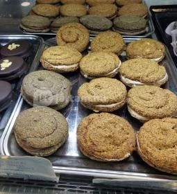 Cserfalvi Cukrászda - Bécsi út