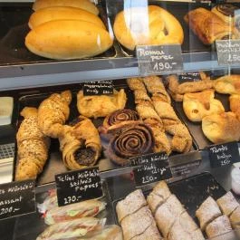 Cserfalvi Cukrászda - Bécsi út Budapest - Étel/ital