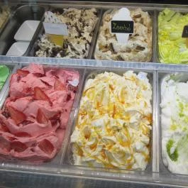 Cserfalvi Cukrászda - Bécsi út Budapest - Étel/ital