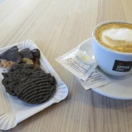 Cserfalvi Cukrászda - Bécsi út Budapest - Étel/ital