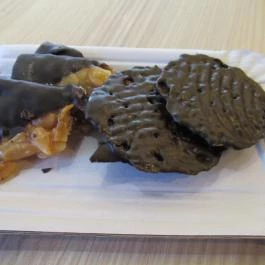 Cserfalvi Cukrászda - Bécsi út Budapest - Étel/ital