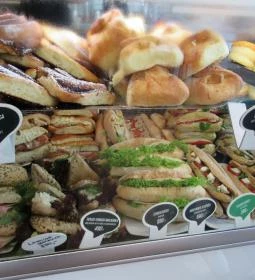 Cserpes Tejivó - Allee