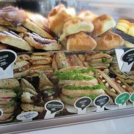 Cserpes Tejivó - Allee Budapest - Étel/ital