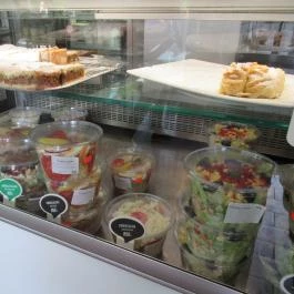 Cserpes Tejivó - Allee Budapest - Étel/ital