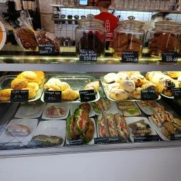 Cserpes Tejivó - Corvin köz, Budapest - Étel/ital