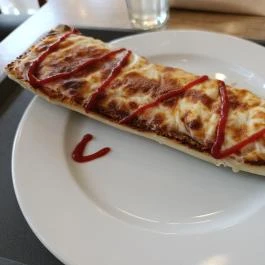 Cserpes Tejivó - Corvin köz, Budapest - Étel/ital