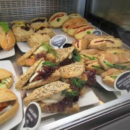 Cserpes Tejivó - Sütő utca Budapest - Étel/ital