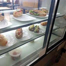 Cserpes Tejivó - Király Budapest - Étel/ital