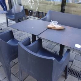 Cserpes Tejivó - MOM Sportközpont, Budapest - Külső kép