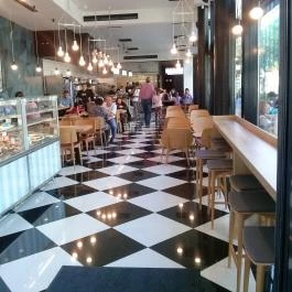 Cserpes Tejivó - MOM Sportközpont, Budapest - Belső