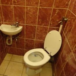 Csi-Bi Pub Kismaros - Mosdó