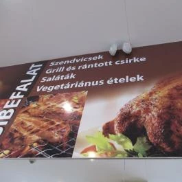 Csibefalat - Csongor utca Budapest - Belső