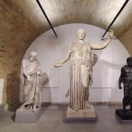 Csillagerőd Komárom - Egyéb