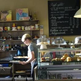 Csillaghegyi Megálló Budapest - Belső