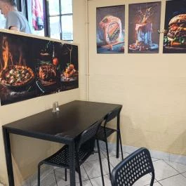 Csirip Falatozó, Budapest - Belső