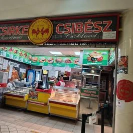 Csirke Csibész - Lehel Csarnok Budapest - Belső