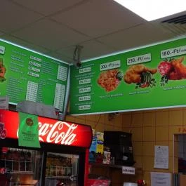 Csirke Csibész - Lehel Csarnok Budapest - Belső