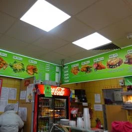 Csirke Csibész - Lehel Csarnok Budapest - Belső