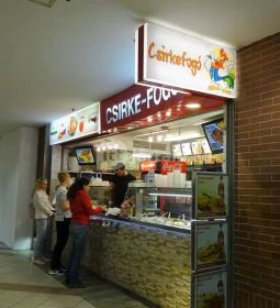 Csirke-Fogó - Westend City Center