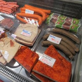 Csirkefogó Húsbolt & Falatozó, Sajószentpéter - Étel/ital