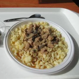 Csirkefogó Húsbolt & Falatozó, Sajószentpéter - Étel/ital