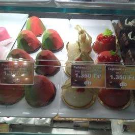 Csokolia Cukrászda Budapest - Étel/ital