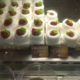 Csokolia Cukrászda Budapest - Étel/ital