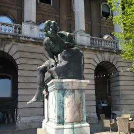 Csongor & Tünde szobor Budapest - Egyéb